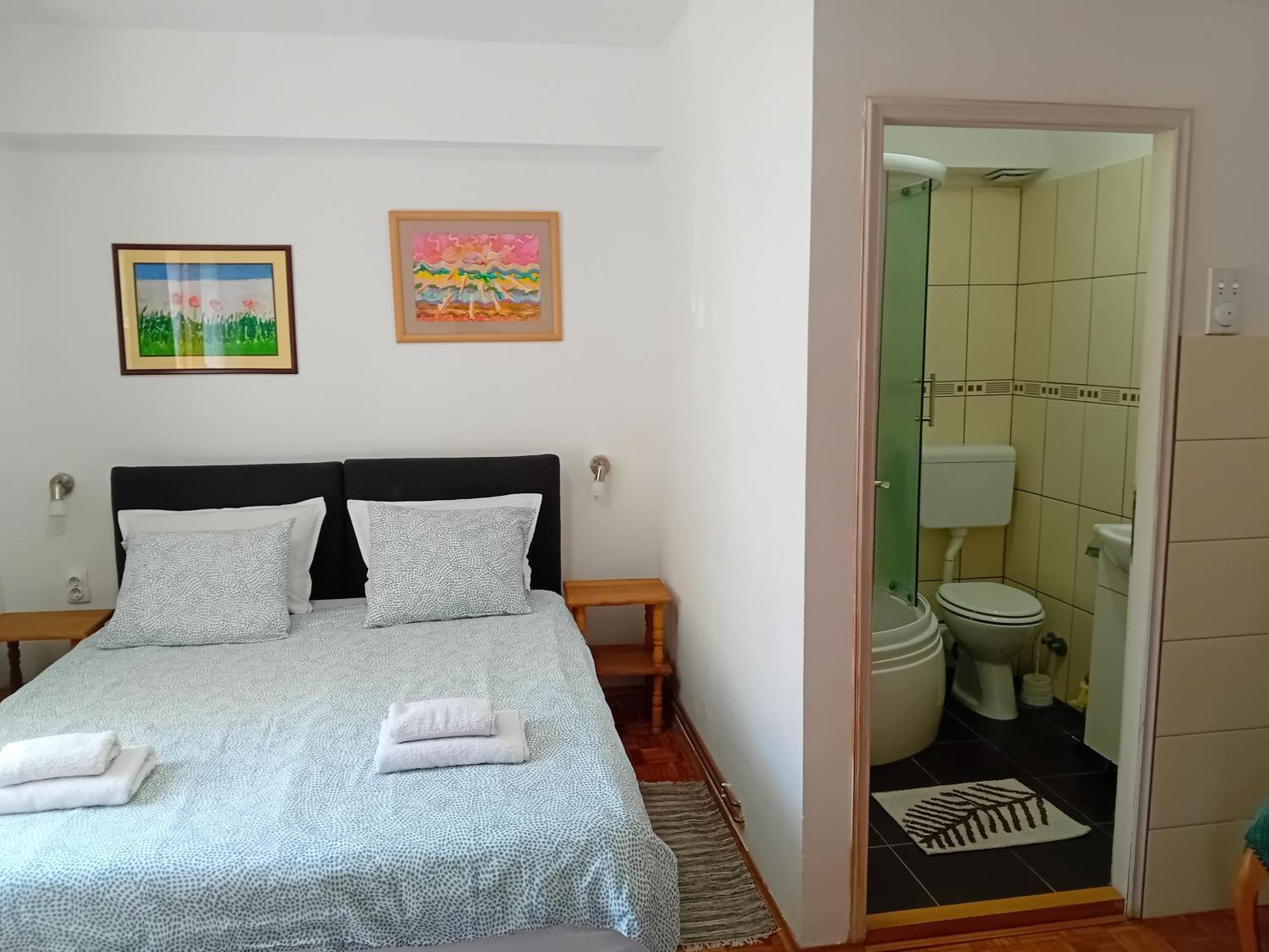 Zeravica Rooms B&B เซรมสกี คาร์ลอฟซี ภายนอก รูปภาพ