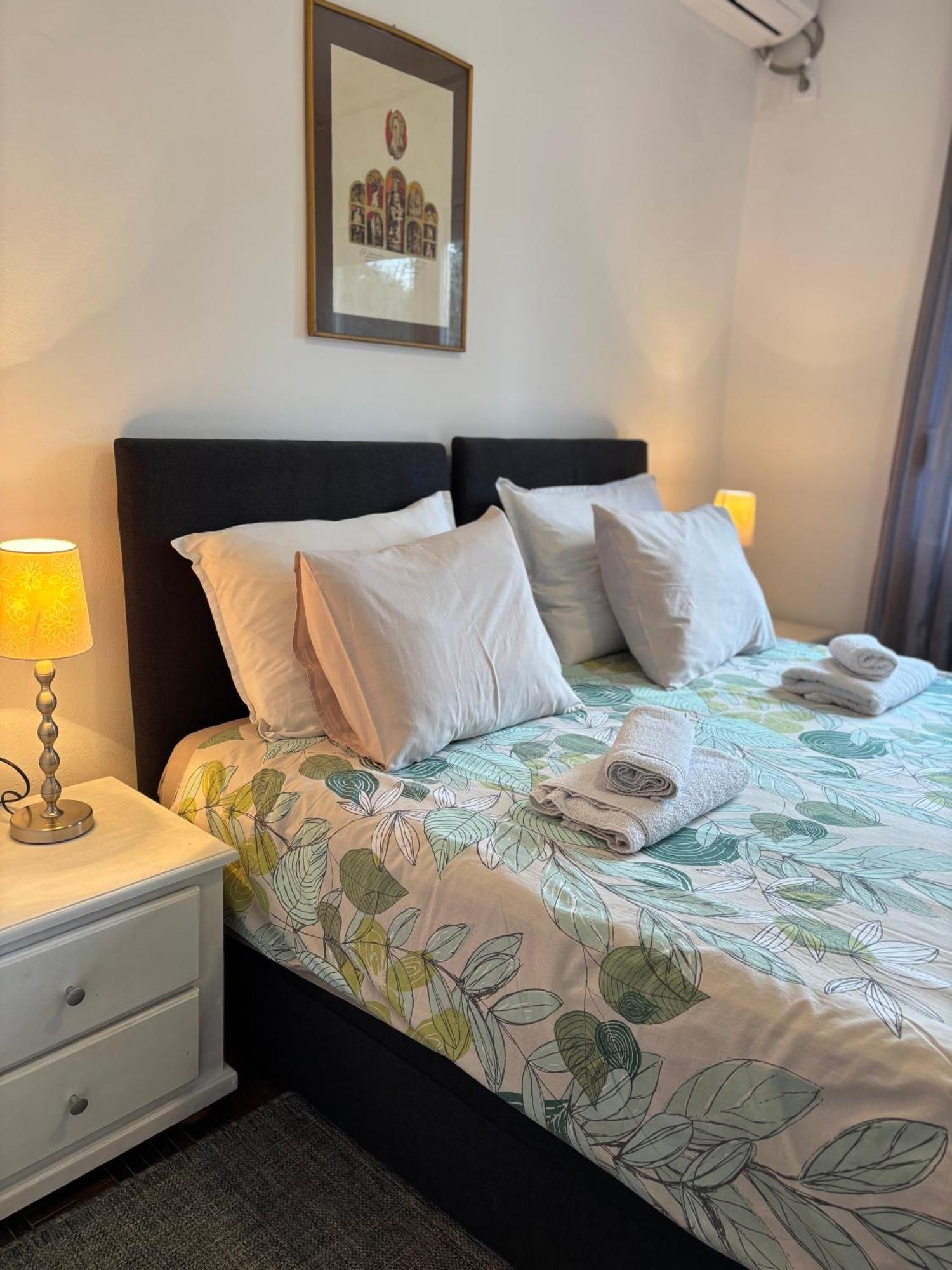 Zeravica Rooms B&B เซรมสกี คาร์ลอฟซี ภายนอก รูปภาพ