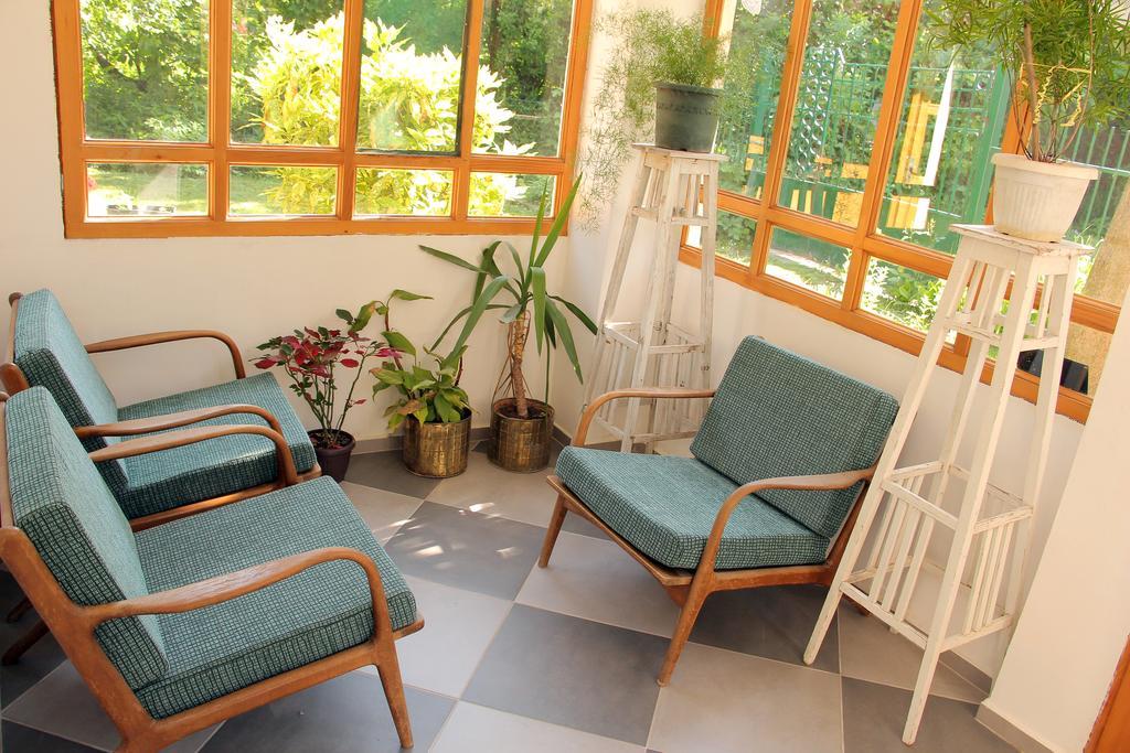 Zeravica Rooms B&B เซรมสกี คาร์ลอฟซี ภายนอก รูปภาพ
